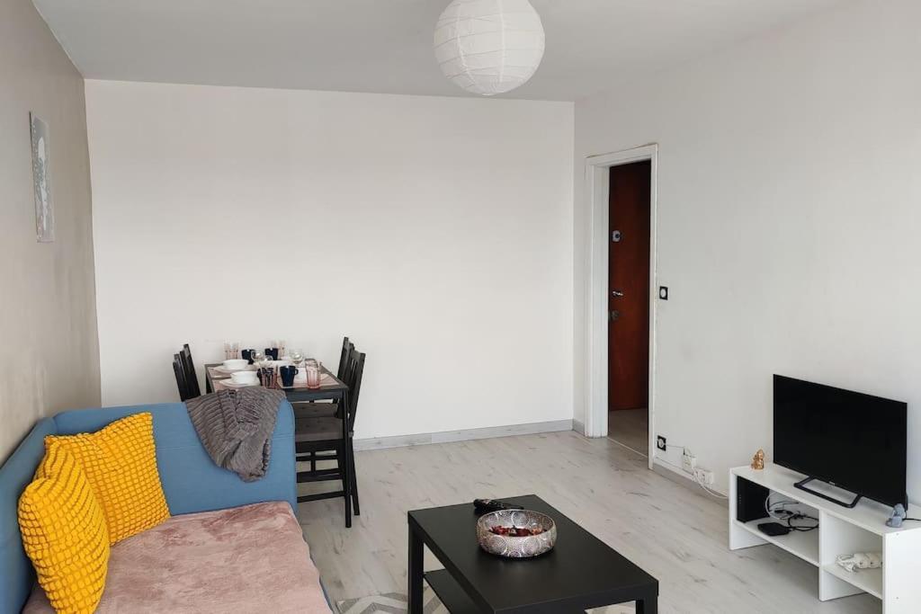 Charmant Appartement Proche Melun Centre Ville Eksteriør billede