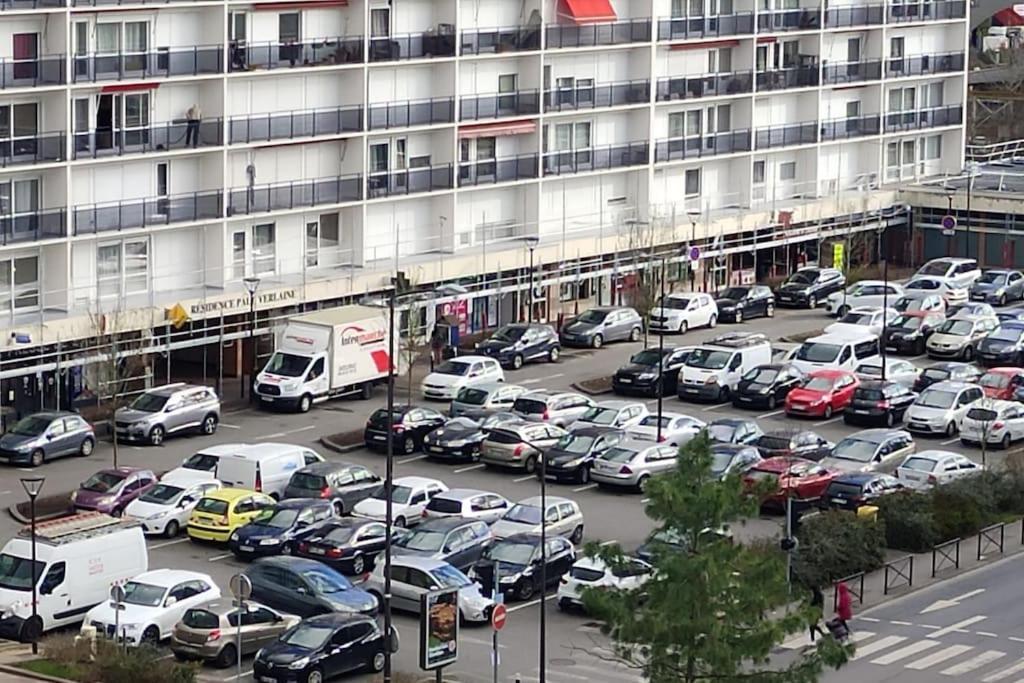 Charmant Appartement Proche Melun Centre Ville Eksteriør billede